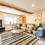 New House Cottage * Cowan Bridge
